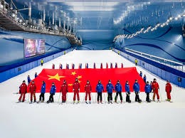 《漫威争锋》S6.0赛季规划公开，毒液&蜘蛛侠联动制服即将加入游戏！